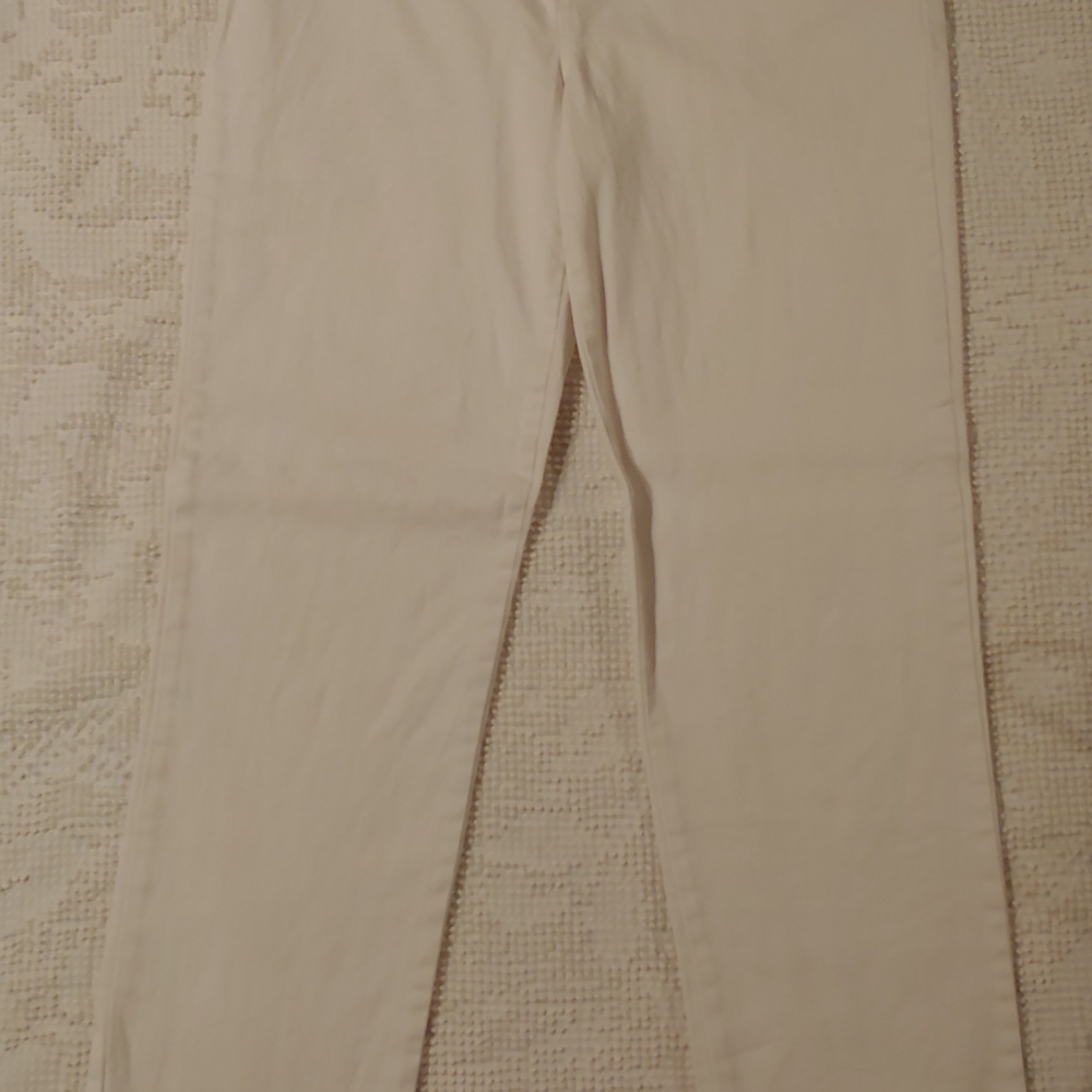 Size 12 White Gloria Vanderbilt Amanda Pants